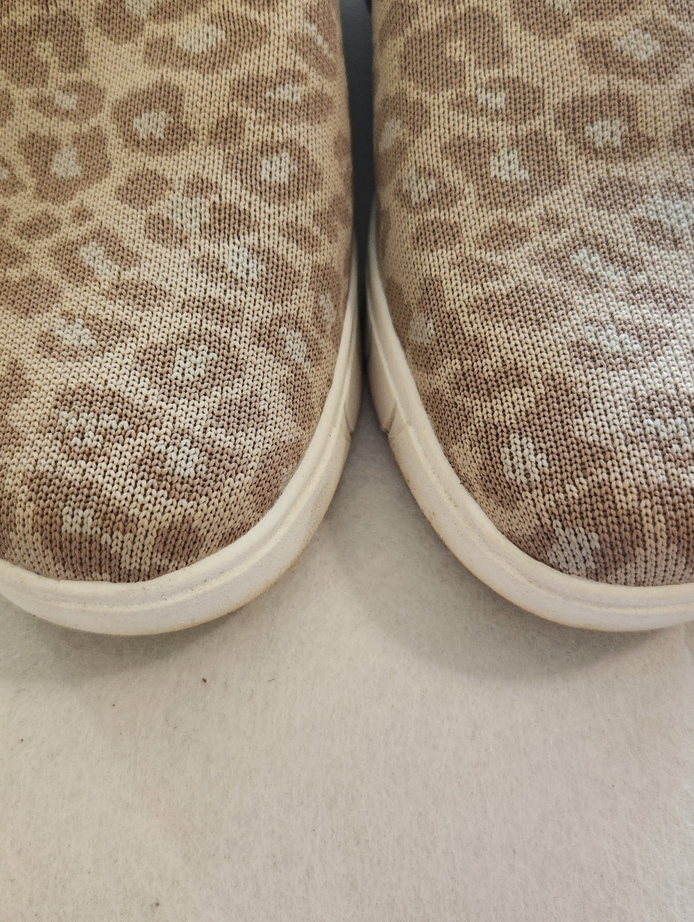 Ryka Women's Tan Leopard Slip-On Sneakers Size 8 - Picture 8 of 9